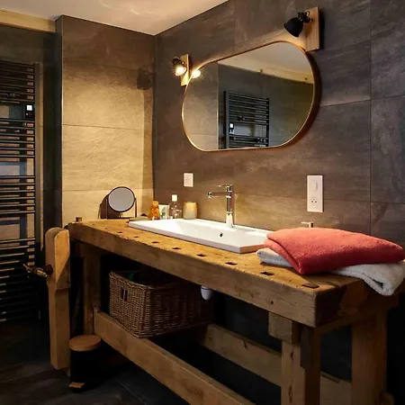 - L'atelier Au 19 3*